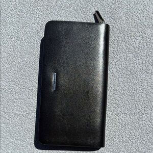 Elegant Black Cell Phone Wallet Case
